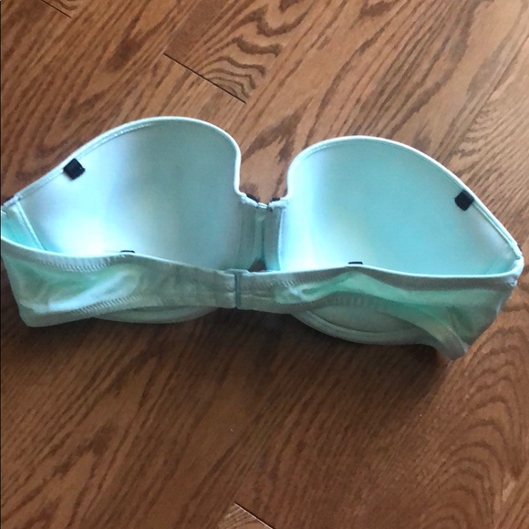 Women’s Victoria’s Secret Strapless Bikini Top 36D - Picture 3 of 4